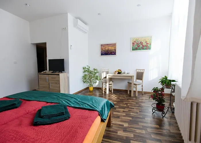 A Wellness U Trebonske Madony Gasthof 3*