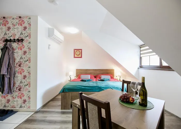 Gasthof A Wellness U Trebonske Madony Třeboň